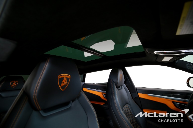 Used-2022-Lamborghini-Urus