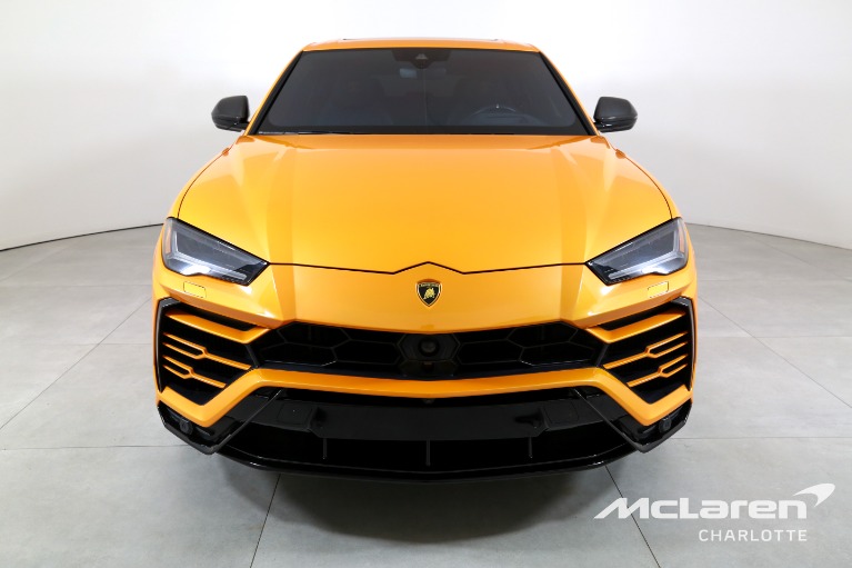 Used-2022-Lamborghini-Urus