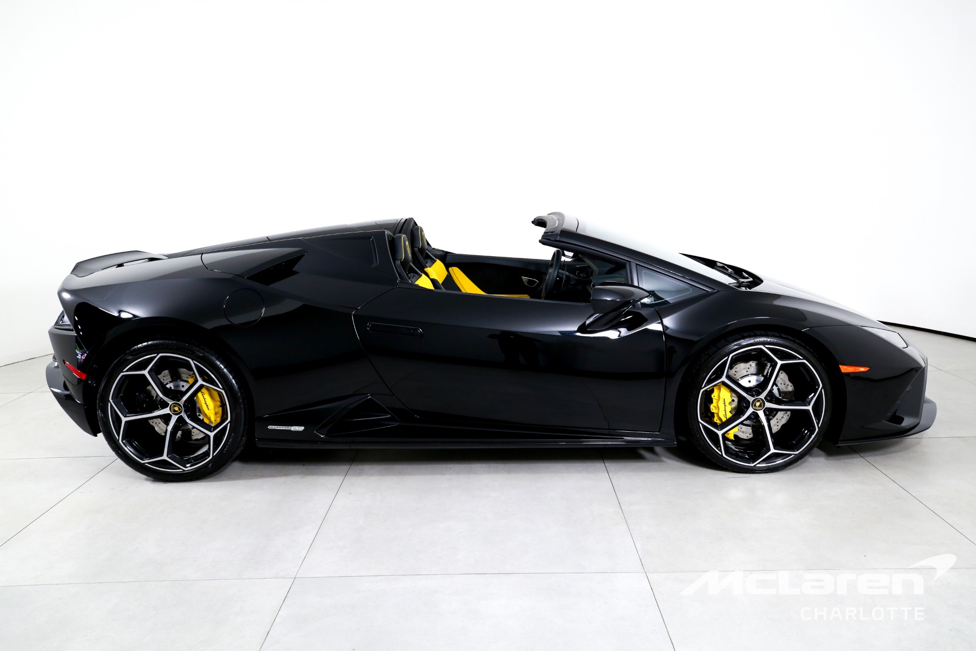 Used 2022 Lamborghini Huracan EVO Spyder  | Charlotte, NC