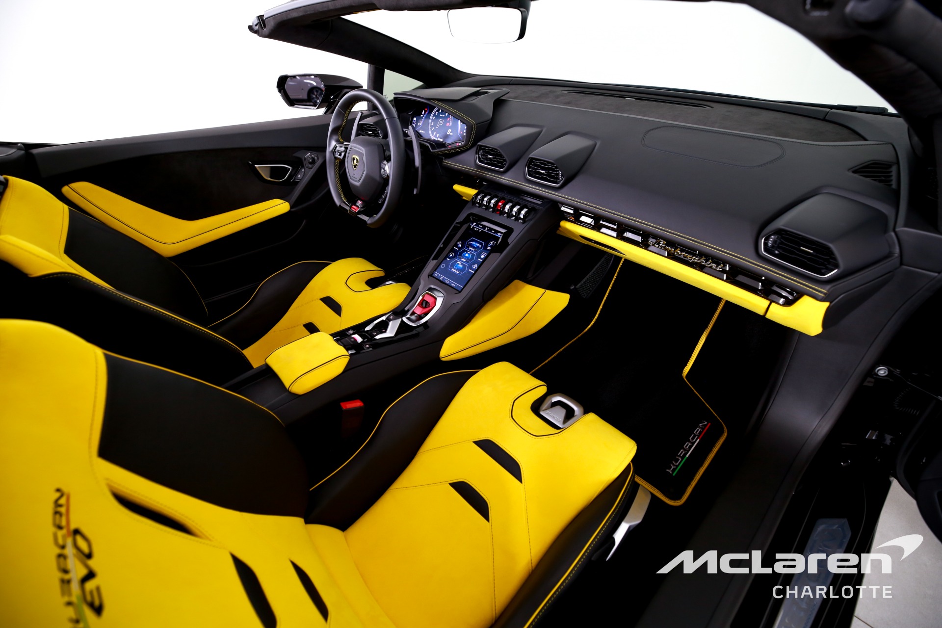 Used 2022 Lamborghini Huracan EVO Spyder  | Charlotte, NC