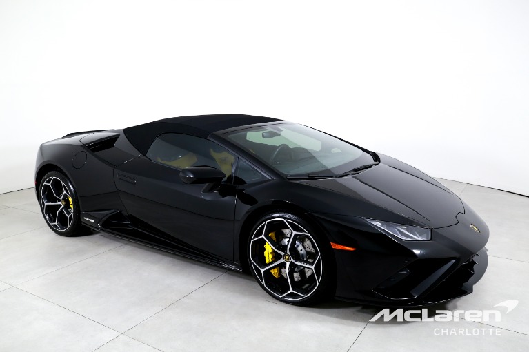 Used-2022-Lamborghini-Huracan-EVO-Spyder