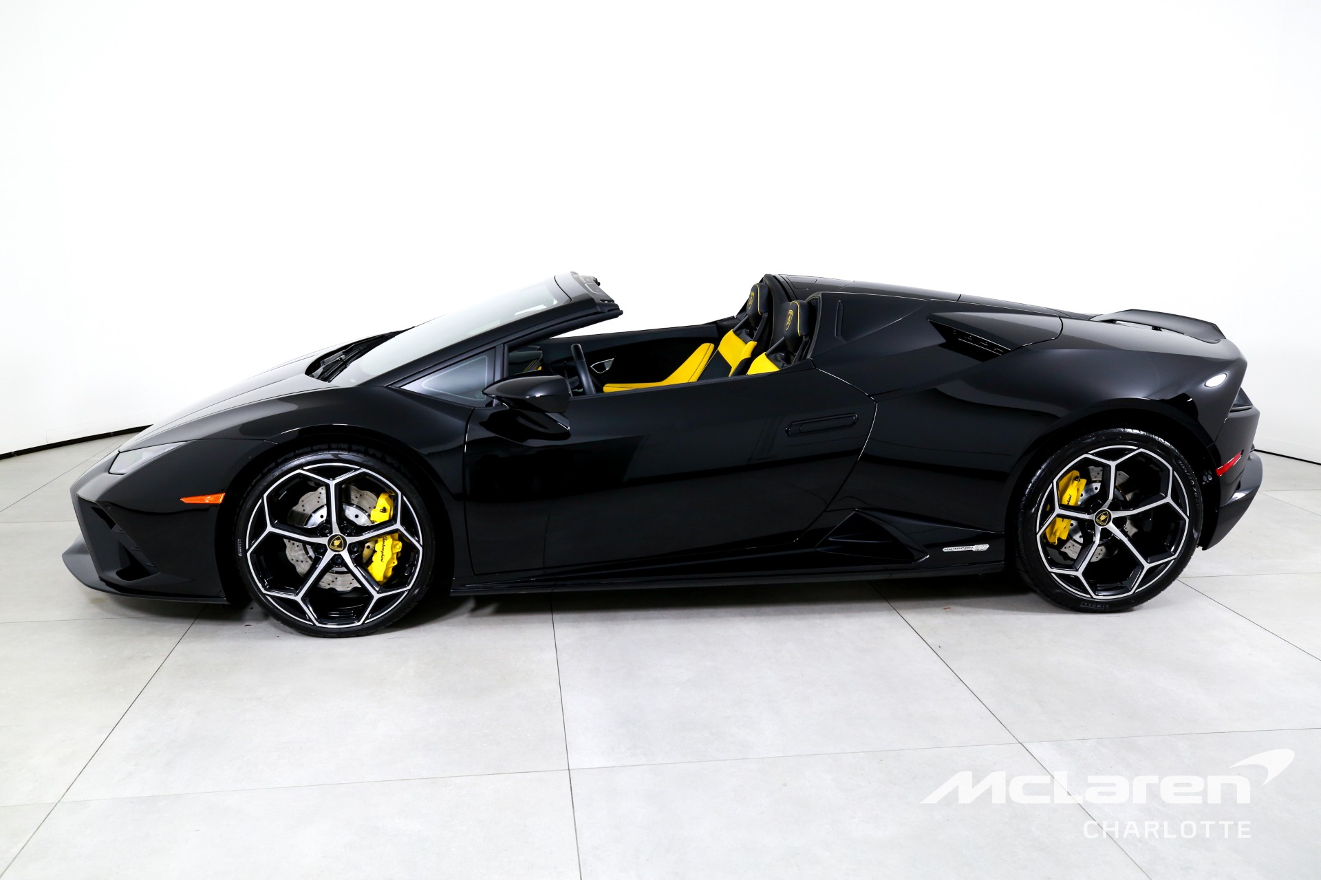 Used 2022 Lamborghini Huracan EVO Spyder  | Charlotte, NC