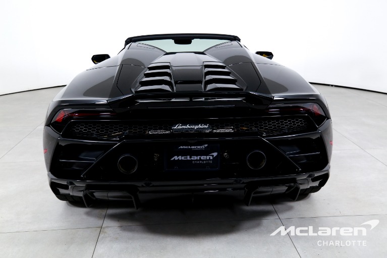 Used-2022-Lamborghini-Huracan-EVO-Spyder