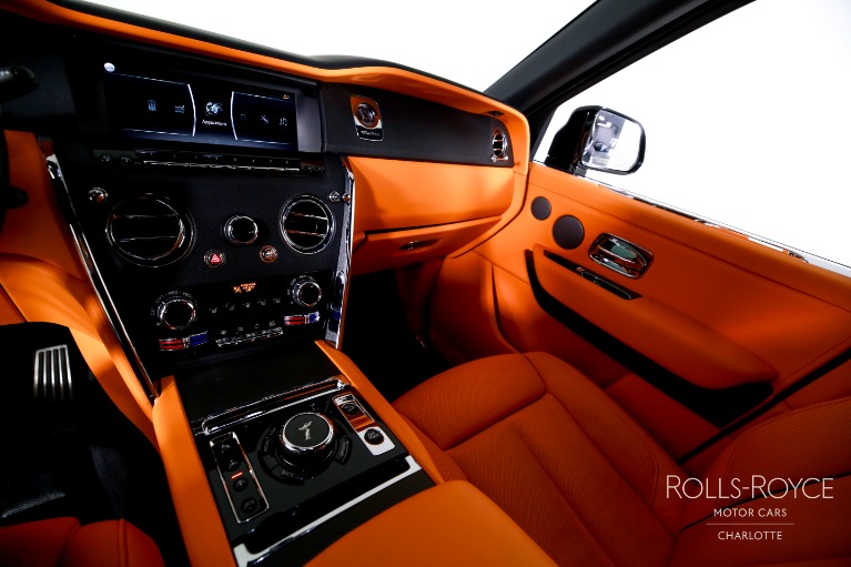Used-2023-Rolls-Royce-Cullinan