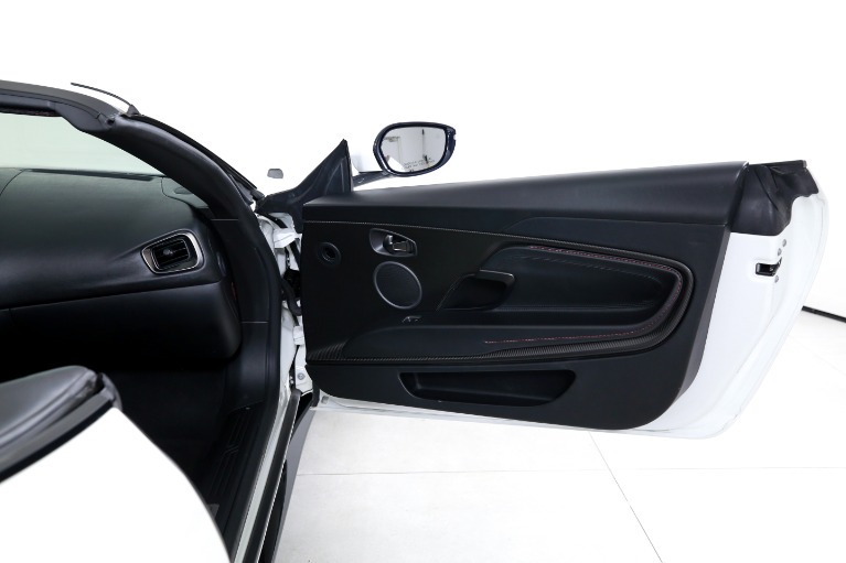 Used-2020-Aston-Martin-DB11-Volante