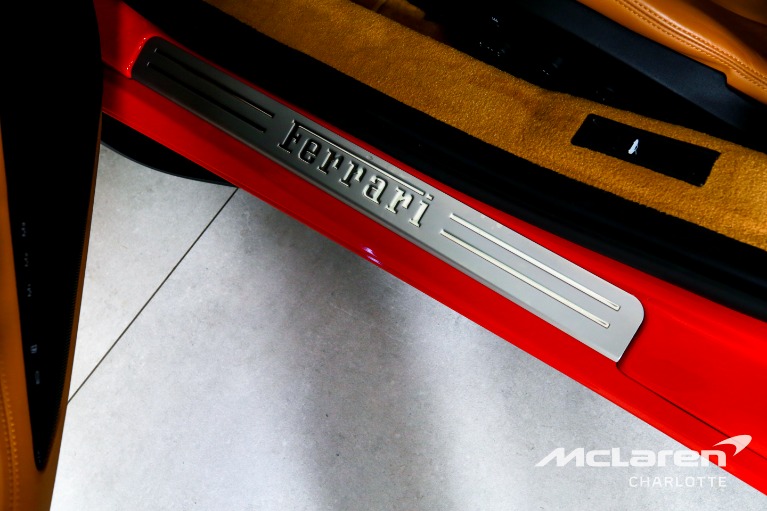 Used-2020-Ferrari-F8-Tributo