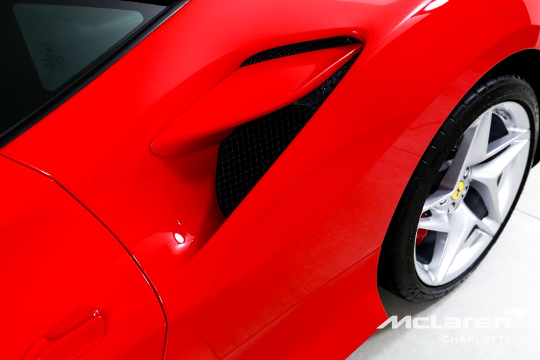 Used-2020-Ferrari-F8-Tributo