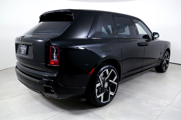 New-2027-Rolls-Royce-Black-Badge-Cullinan