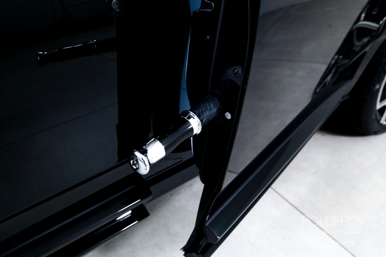 New-2027-Rolls-Royce-Black-Badge-Cullinan