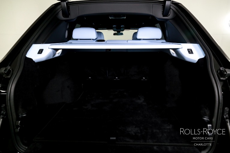 New-2027-Rolls-Royce-Black-Badge-Cullinan
