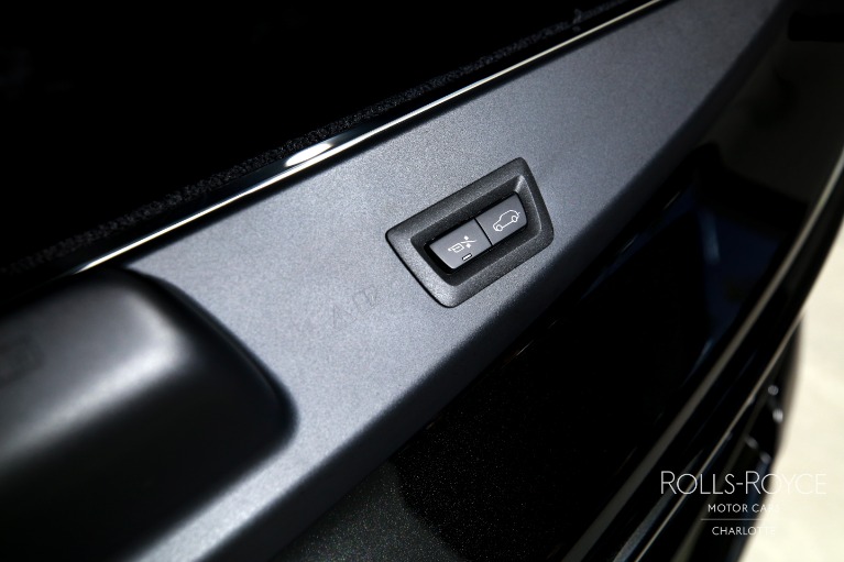 New-2027-Rolls-Royce-Black-Badge-Cullinan