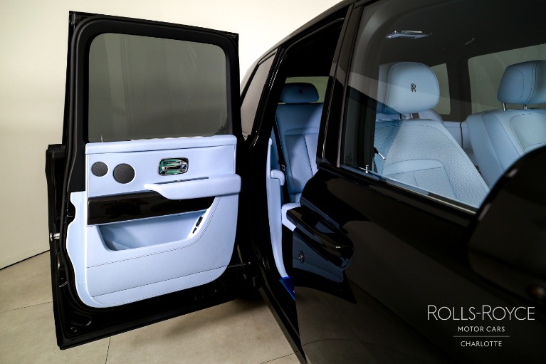 New-2027-Rolls-Royce-Black-Badge-Cullinan