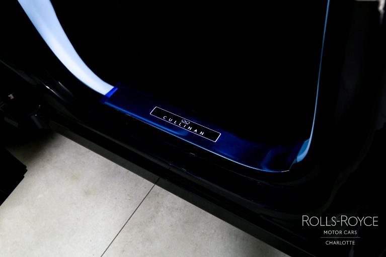 New-2027-Rolls-Royce-Black-Badge-Cullinan