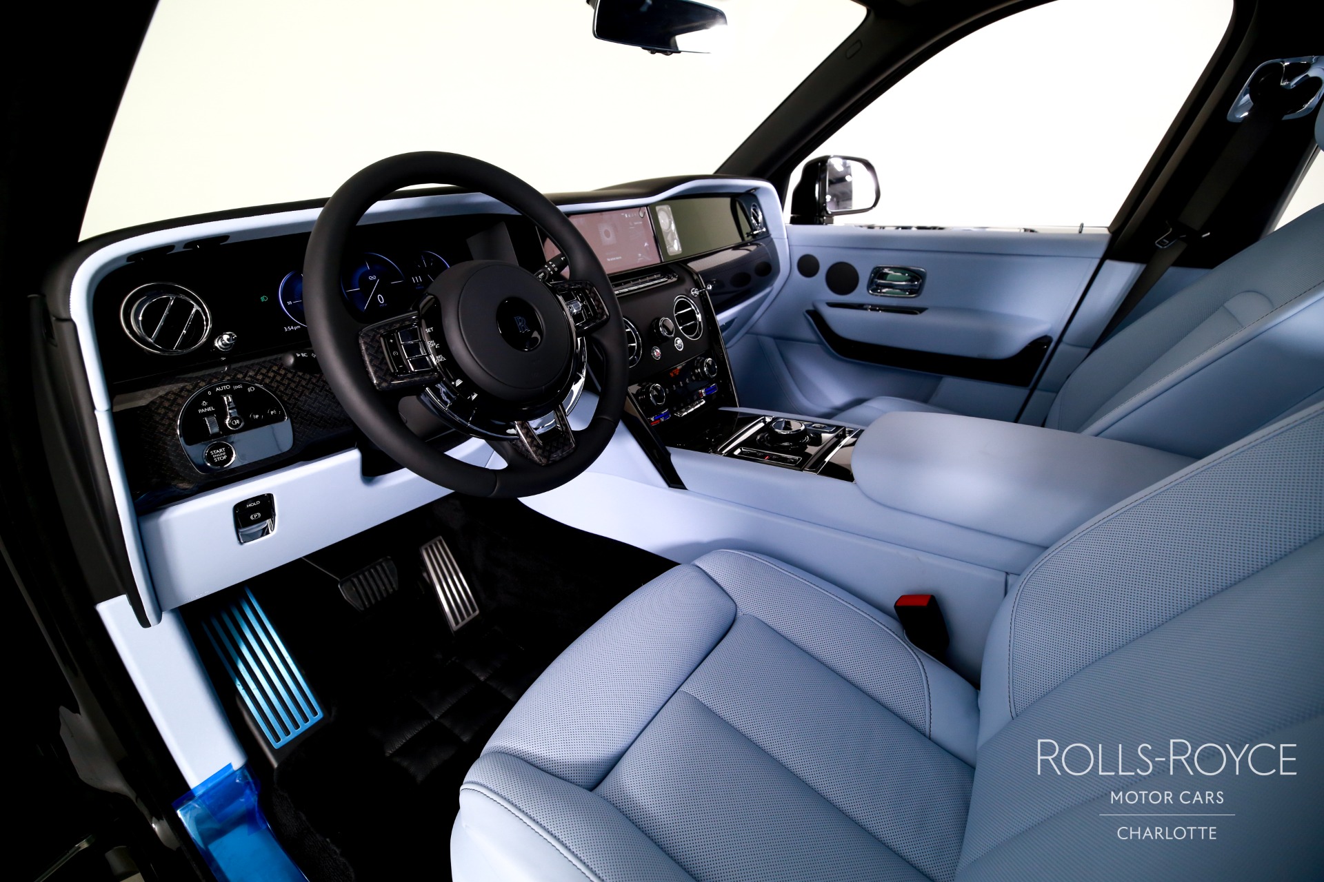New 2027 Rolls-Royce Black Badge Cullinan  | Charlotte, NC
