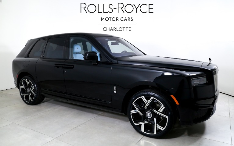 New-2027-Rolls-Royce-Black-Badge-Cullinan