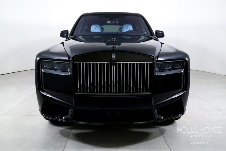 New-2027-Rolls-Royce-Black-Badge-Cullinan