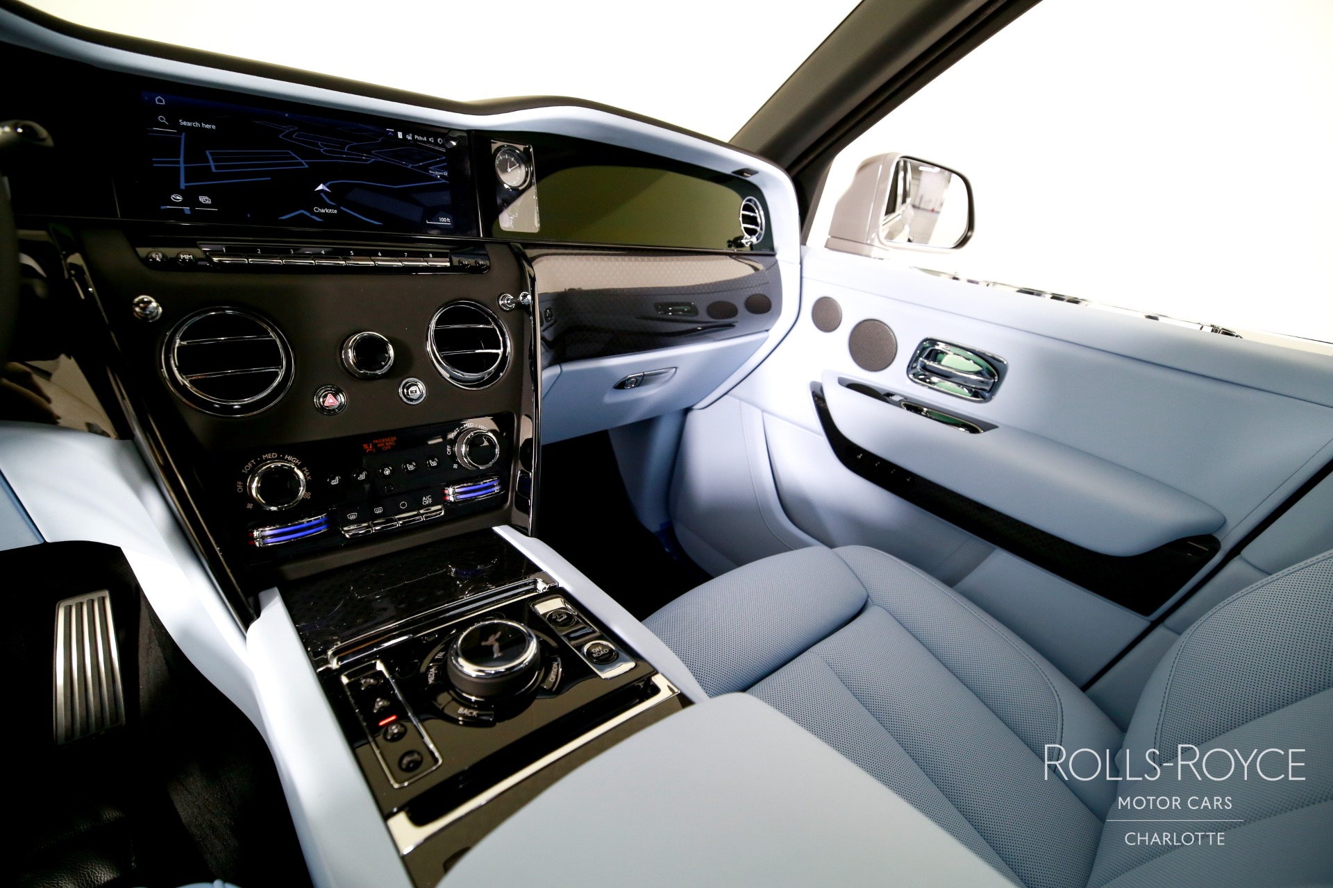 New 2027 Rolls-Royce Black Badge Cullinan  | Charlotte, NC