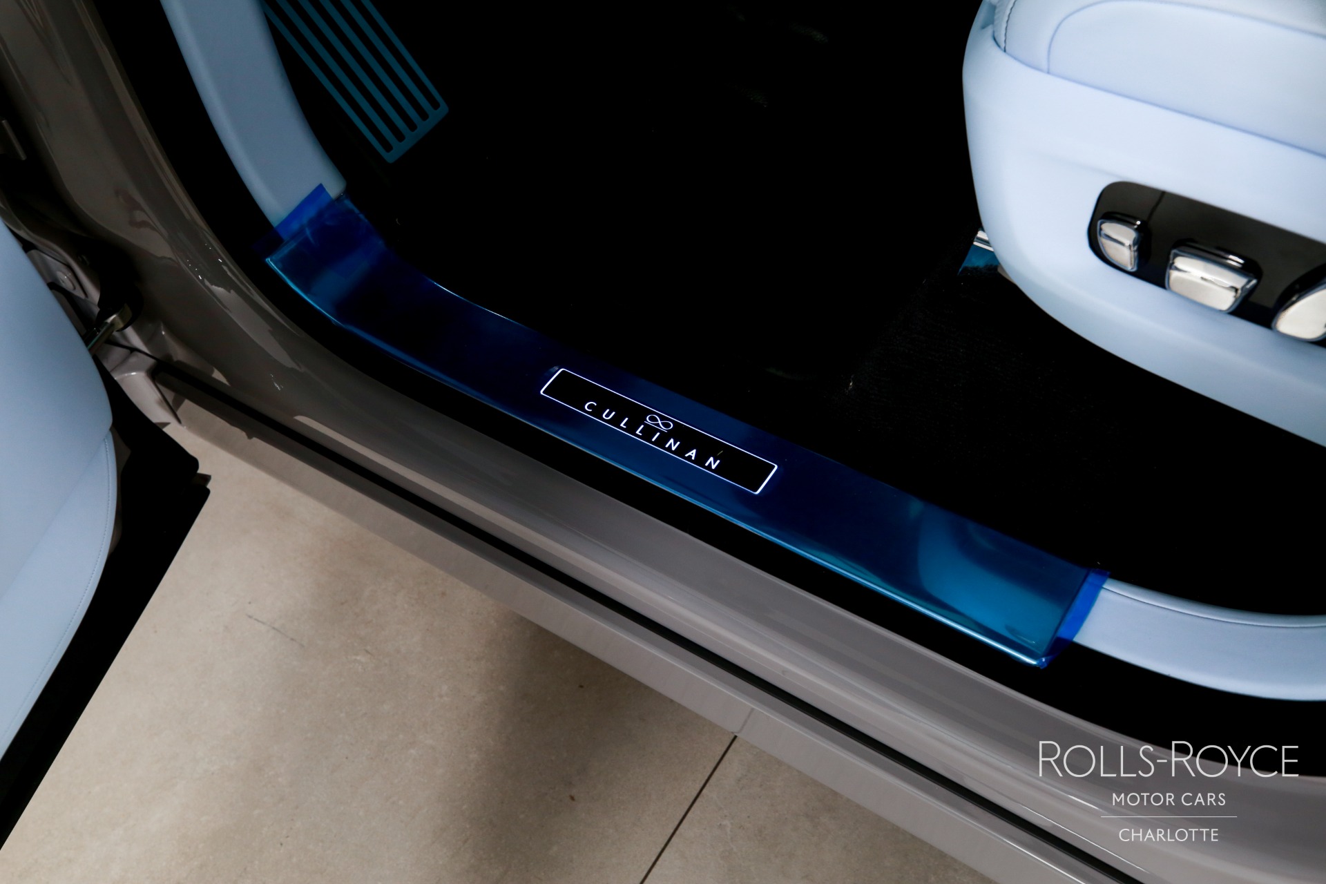 New 2027 Rolls-Royce Black Badge Cullinan  | Charlotte, NC