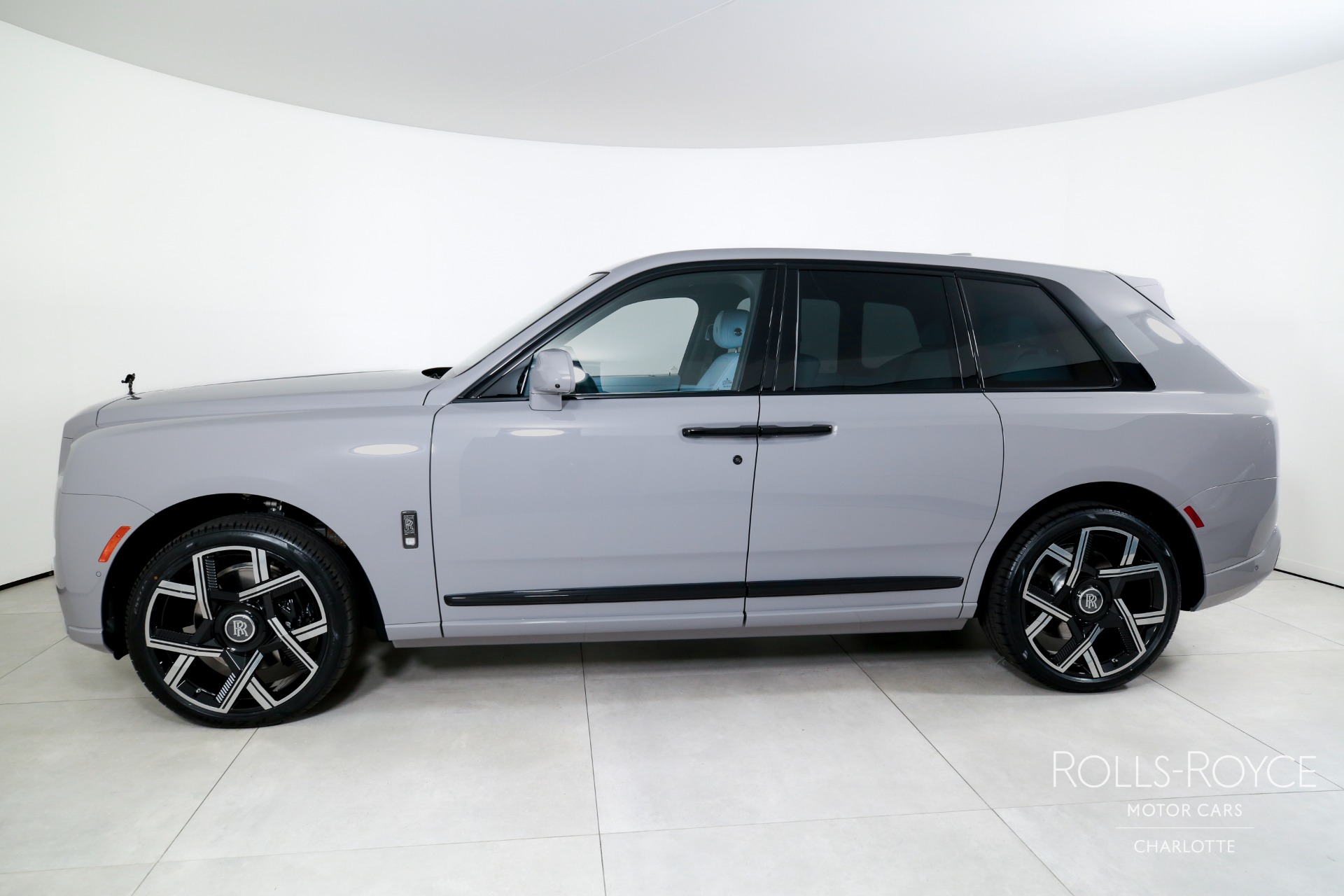 New 2027 Rolls-Royce Black Badge Cullinan  | Charlotte, NC