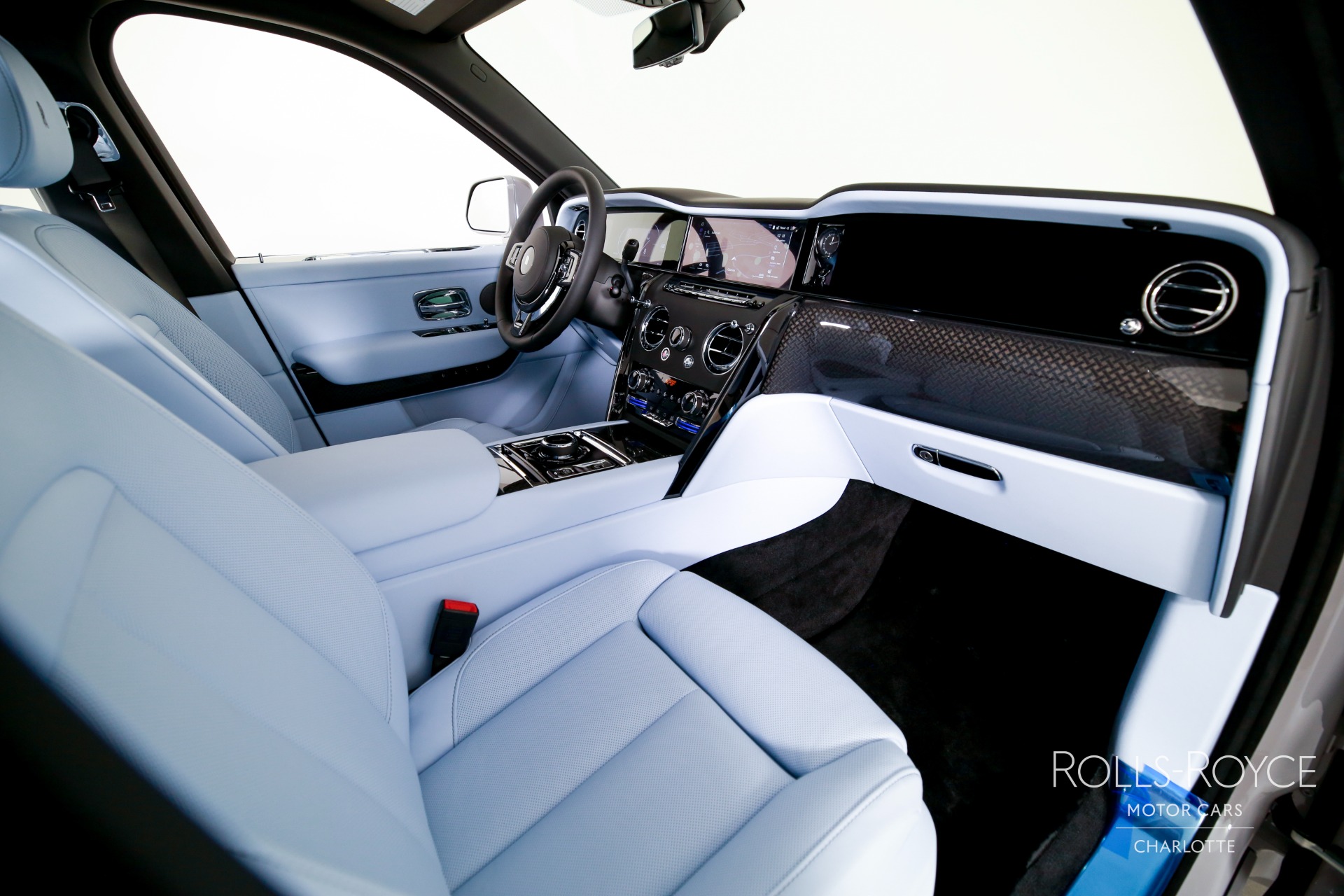 New 2027 Rolls-Royce Black Badge Cullinan  | Charlotte, NC