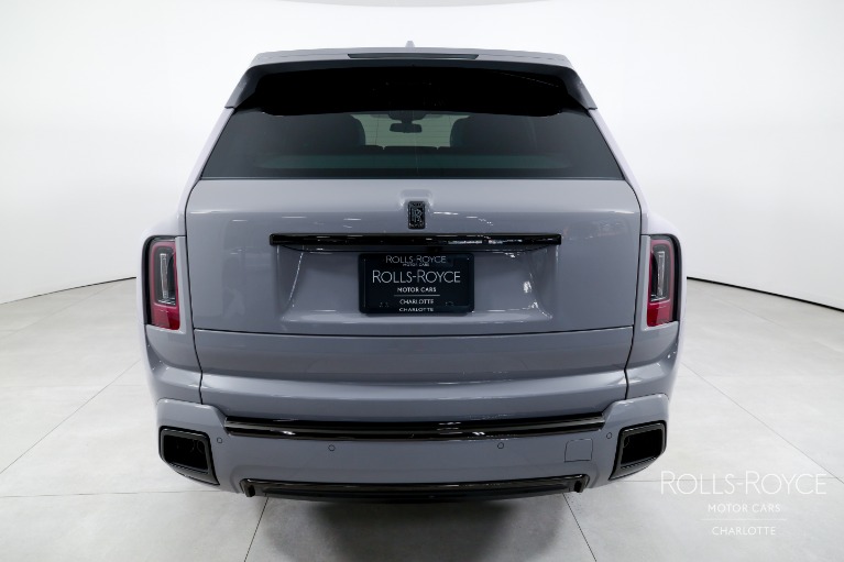 New-2027-Rolls-Royce-Black-Badge-Cullinan