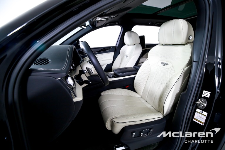 Used-2023-Bentley-Bentayga-EWB-Azure-V8