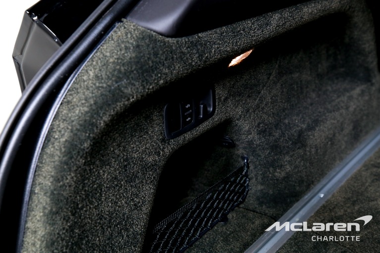 Used-2023-Bentley-Bentayga-EWB-Azure-V8