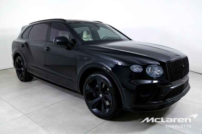 Used-2023-Bentley-Bentayga-EWB-Azure-V8