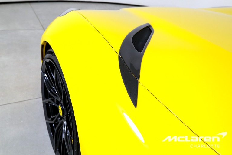 Used-2023-Ferrari-812-GTS