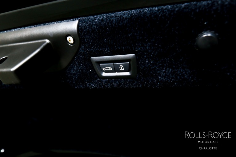 Used-2017-Rolls-Royce-Black-Badge-Wraith