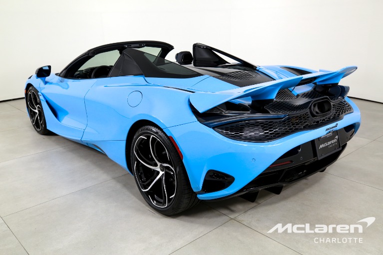 New-2027-McLaren-750S-Spider
