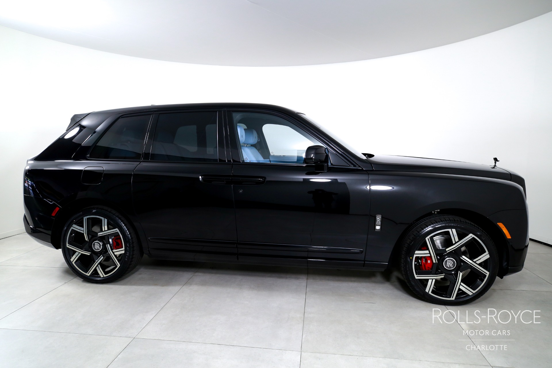 New 2027 Rolls-Royce Black Badge Cullinan  | Charlotte, NC