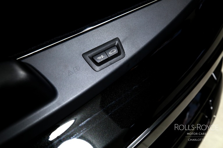 New-2027-Rolls-Royce-Black-Badge-Cullinan