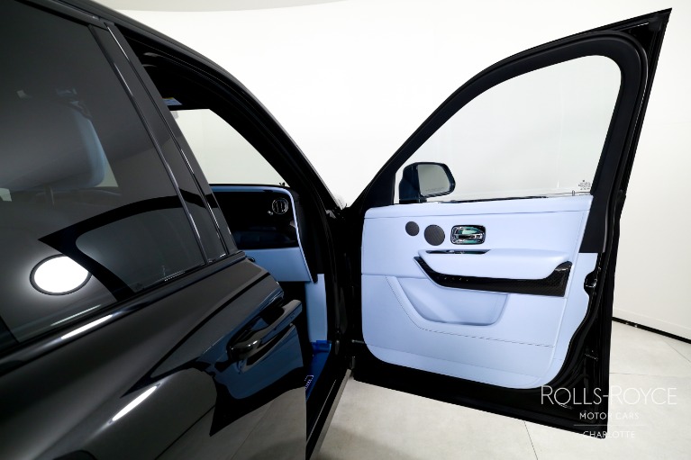 New-2027-Rolls-Royce-Black-Badge-Cullinan