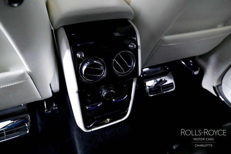 Used-2021-Rolls-Royce-Black-Badge-Cullinan