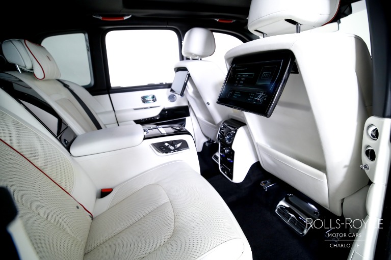Used-2021-Rolls-Royce-Black-Badge-Cullinan