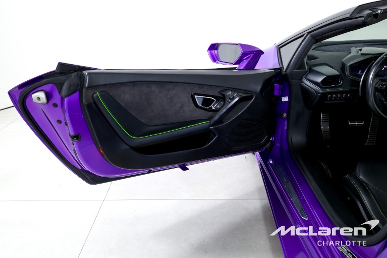 Used-2020-Lamborghini-Huracan-EVO-Spyder