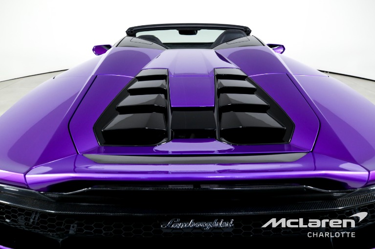 Used-2020-Lamborghini-Huracan-EVO-Spyder