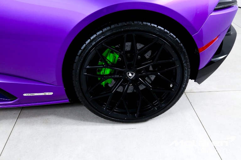 Used-2020-Lamborghini-Huracan-EVO-Spyder