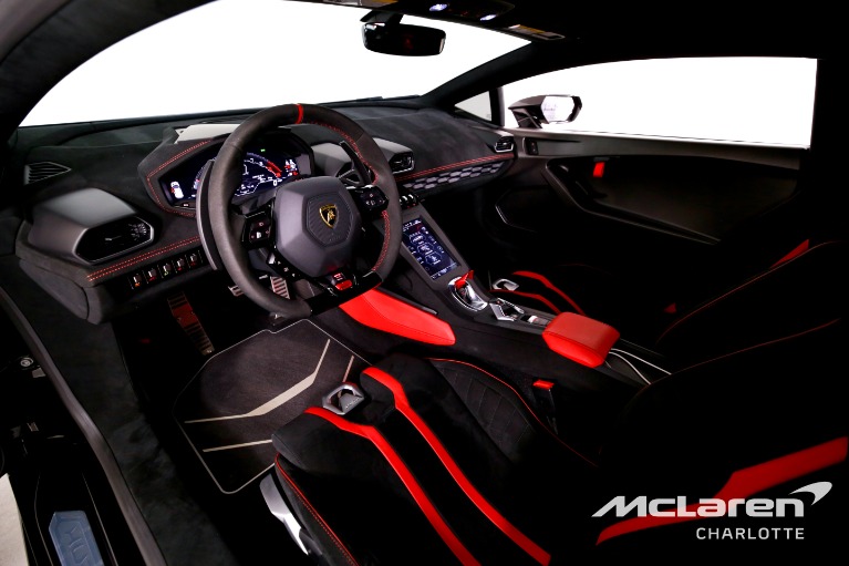 Used-2022-Lamborghini-Huracan-STO