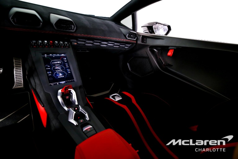 Used-2022-Lamborghini-Huracan-STO