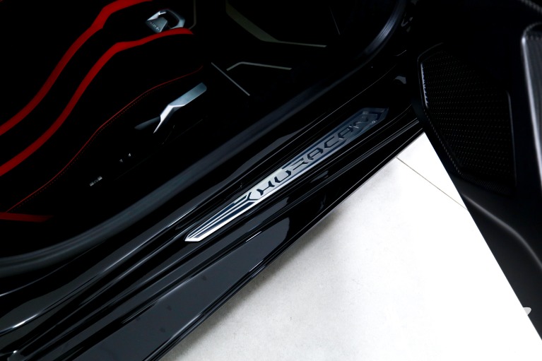Used-2022-Lamborghini-Huracan-STO