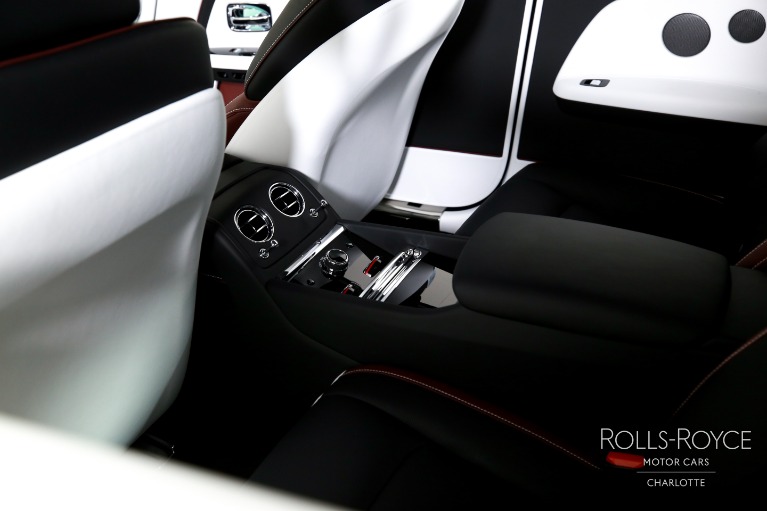 Used-2025-Rolls-Royce-Spectre