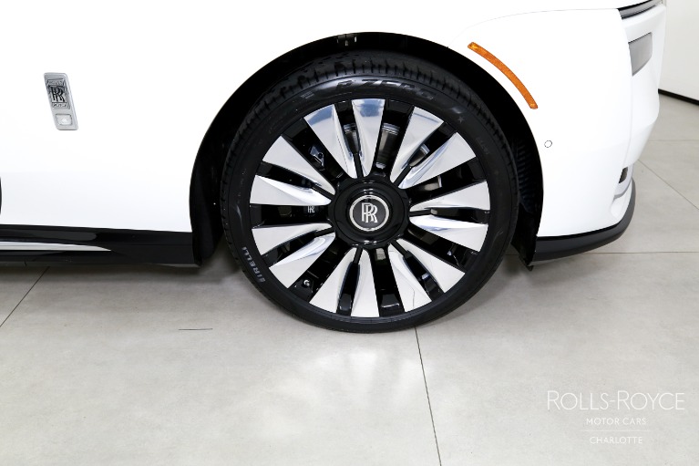 Used-2025-Rolls-Royce-Spectre