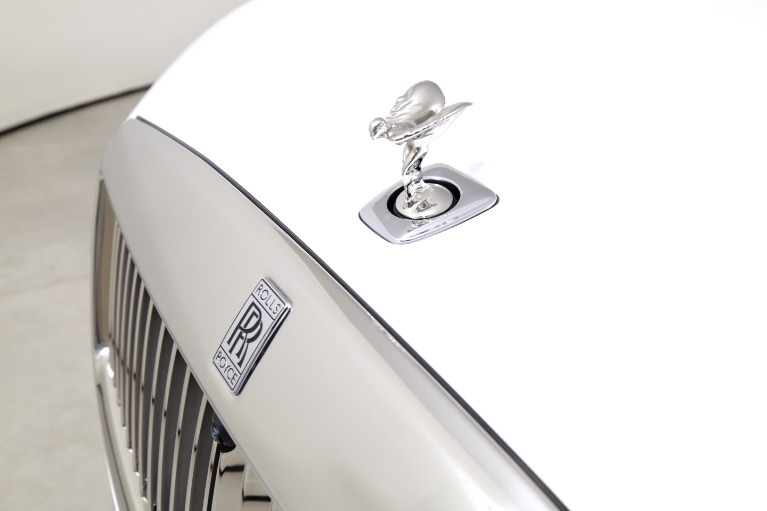Used-2025-Rolls-Royce-Spectre
