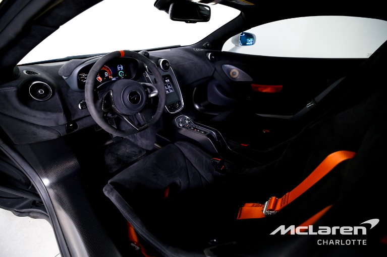 Used-2020-McLaren-620R