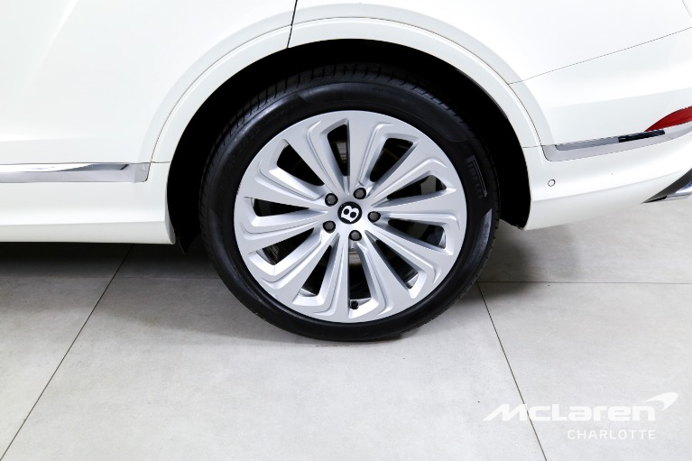 Used-2021-Bentley-Bentayga-Hybrid