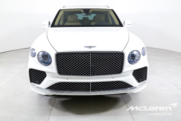 Used-2021-Bentley-Bentayga-Hybrid