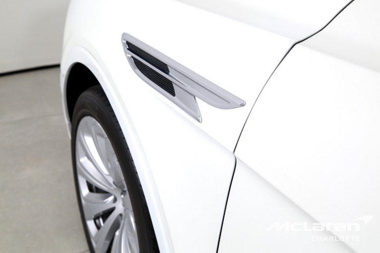 Used-2021-Bentley-Bentayga-Hybrid