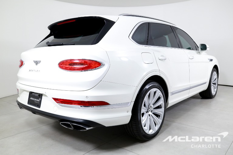 Used-2021-Bentley-Bentayga-Hybrid